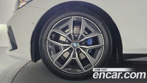 BMW 5-Series 520i M Sport 2024 года из Южной Кореи