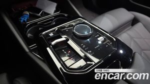 BMW 5-Series 520i M Sport 2024 года из Южной Кореи