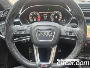 Audi Q3 35 TDI Premium Sportback 2023 года из Южной Кореи