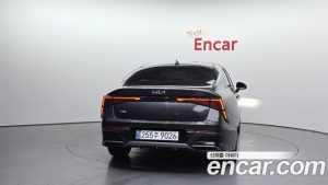 Kia K5 1.6 Turbo 2024 года из Южной Кореи
