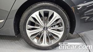 Kia K8 Signature 2024 года из Южной Кореи