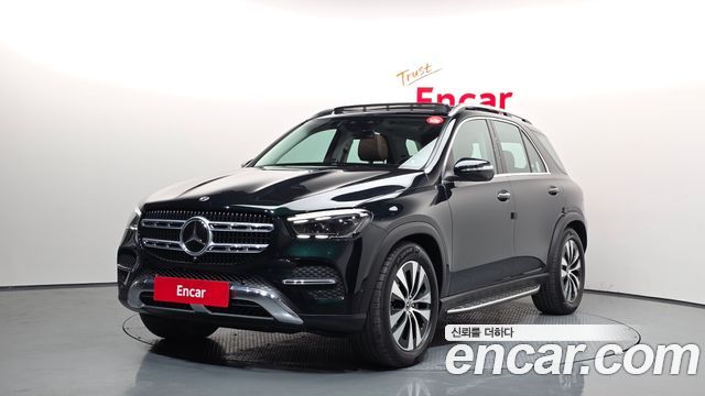 Mercedes-Benz GLE-Class GLE300d 4MATIC 2025 года из Кореи