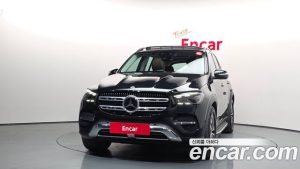 Mercedes-Benz GLE-Class GLE300d 4MATIC 2025 года из Южной Кореи