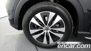 Mercedes-Benz GLE-Class GLE300d 4MATIC 2025 года из Южной Кореи