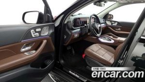 Mercedes-Benz GLE-Class GLE300d 4MATIC 2025 года из Южной Кореи