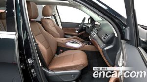 Mercedes-Benz GLE-Class GLE300d 4MATIC 2025 года из Южной Кореи