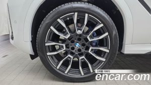 BMW X6 xDrive40i M Sport 2025 года из Южной Кореи