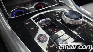 BMW X6 xDrive40i M Sport 2025 года из Южной Кореи
