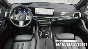 BMW X7 xDrive 40i M Sport 6 2025 года из Южной Кореи
