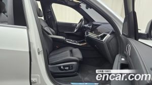 BMW X7 xDrive 40i M Sport 6 2025 года из Южной Кореи