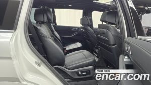 BMW X7 xDrive 40i M Sport 6 2025 года из Южной Кореи