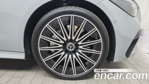 Mercedes-Benz CLE-Class CLE450 4MATIC Cabriolet 2025 года из Южной Кореи