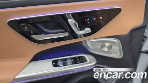 Mercedes-Benz CLE-Class CLE450 4MATIC Cabriolet 2025 года из Южной Кореи