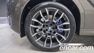 BMW X6 xDrive40i M Sport 2025 года из Южной Кореи