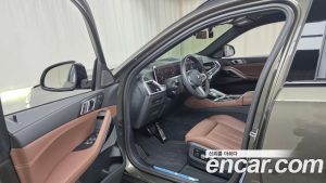 BMW X6 xDrive40i M Sport 2025 года из Южной Кореи
