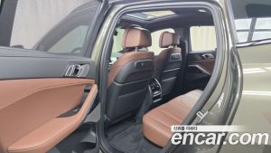BMW X6 xDrive40i M Sport 2025 года из Южной Кореи
