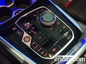 BMW X7 xDrive 40i M Sport 7-Seater 2024 года из Южной Кореи