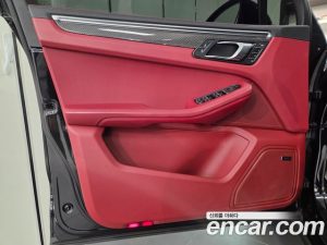 Porsche Macan 2.9 GTS 2023 года из Южной Кореи