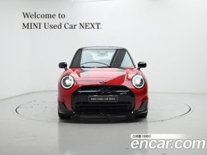 Mini Cooper JCW 2025 года из Южной Кореи