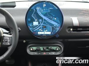 Mini Cooper JCW 2025 года из Южной Кореи