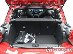 Mini Cooper JCW 2025 года из Южной Кореи