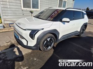 Kia EV3 Standard 2WD 2025 года из Южной Кореи