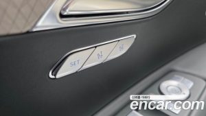 Genesis GV80 2.5T Бензин 2WD 2024 года из Южной Кореи
