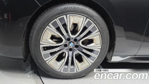BMW 7-Series 740d xDrive Design Pure Excellence 2023 года из Южной Кореи