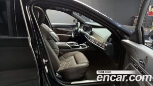 BMW 7-Series 740d xDrive Design Pure Excellence 2023 года из Южной Кореи