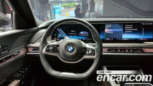 BMW 7-Series 740d xDrive Design Pure Excellence 2023 года из Южной Кореи