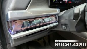 BMW 7-Series 740d xDrive Design Pure Excellence 2023 года из Южной Кореи