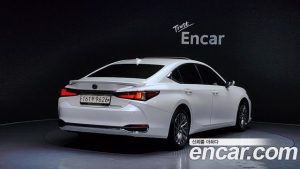 Lexus ES Executive 2023 года из Южной Кореи