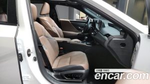 Lexus ES Executive 2023 года из Южной Кореи