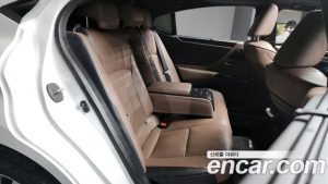 Lexus ES Executive 2023 года из Южной Кореи