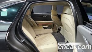 Genesis G80 Бензин 2.5 Turbo AWD 2025 года из Южной Кореи