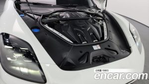 Porsche Panamera 2.9 AWD 2025 года из Южной Кореи