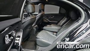 Mercedes-Benz S-Class S400 d 4MATIC 2023 года из Южной Кореи