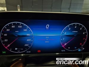 Mercedes-Benz E-Class E300 4MATIC AMG Line 2025 года из Южной Кореи
