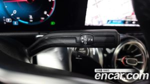 Mercedes-Benz GLB-Class GLB200 d 2023 года из Южной Кореи