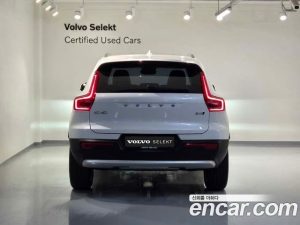 Volvo XC40 B4 Ultra Bright 2025 года из Южной Кореи