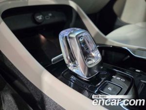 Volvo XC40 B4 Ultra Bright 2025 года из Южной Кореи