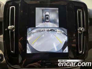 Volvo XC40 B4 Ultra Bright 2025 года из Южной Кореи