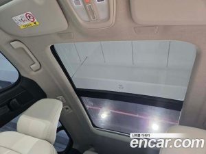 Volvo XC40 B4 Ultra Bright 2025 года из Южной Кореи