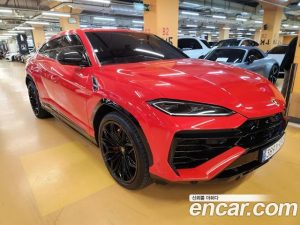 Lamborghini Urus 4.0 V8 SE 2025 года из Южной Кореи