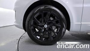 Land Rover Range Rover Sport P360 HSE Dynamic 2022 года из Южной Кореи