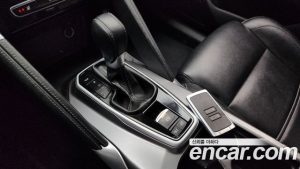 Renault-KoreaSamsung QM6 2.0 GDe LE Signature 2WD 2023 года из Южной Кореи