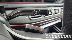 Mercedes-Benz GLE-Class GLE300d 4MATIC 2025 года из Южной Кореи
