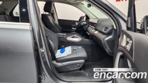 Mercedes-Benz GLE-Class GLE300d 4MATIC 2025 года из Южной Кореи