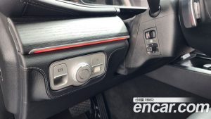Mercedes-Benz GLE-Class GLE300d 4MATIC 2025 года из Южной Кореи