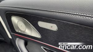 Mercedes-Benz GLE-Class GLE300d 4MATIC 2025 года из Южной Кореи